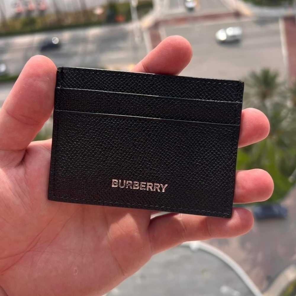 Burberry cardholder
